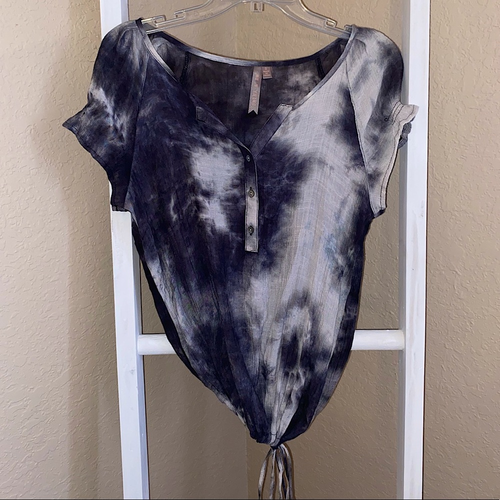 Tie Die Shirt- Blue-ish Grey, White